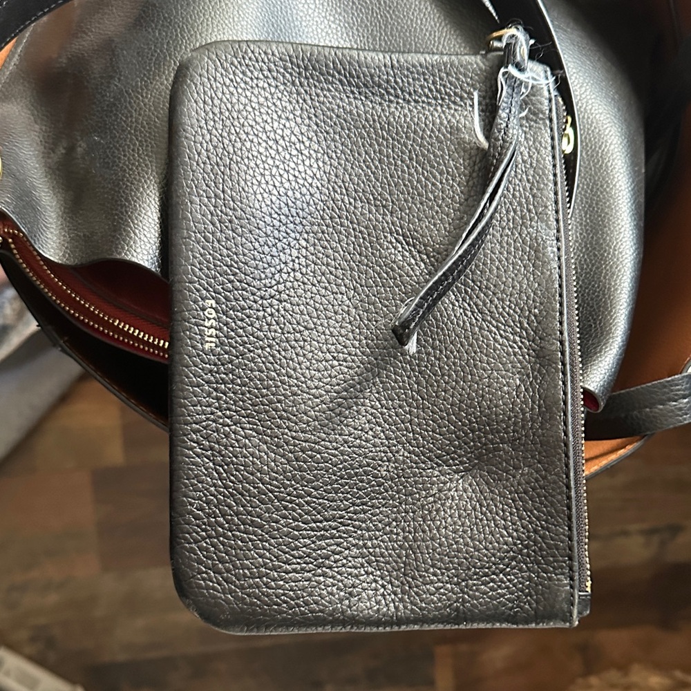 Fossil Pebbled Black Leather Men's Wallet
